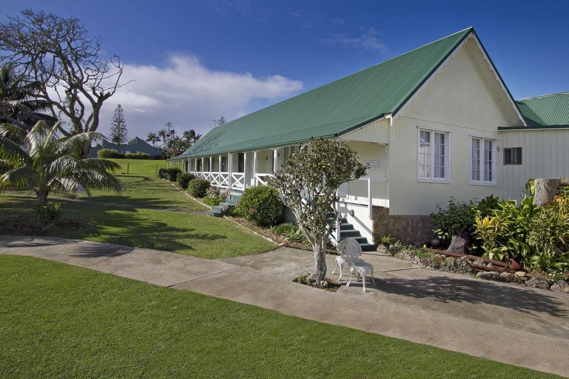 Castaway Norfolk Island Hotell Burnt Pine Exteriör bild