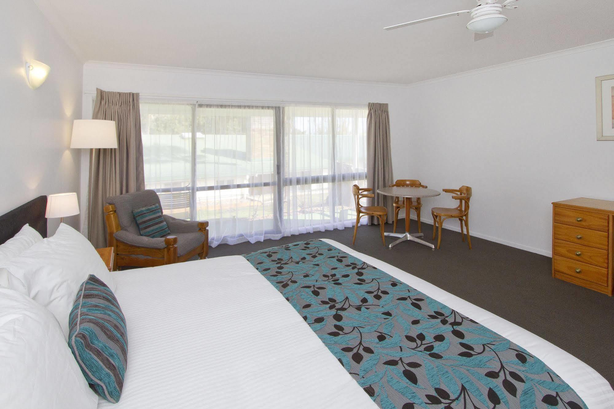 Castaway Norfolk Island Hotell Burnt Pine Exteriör bild